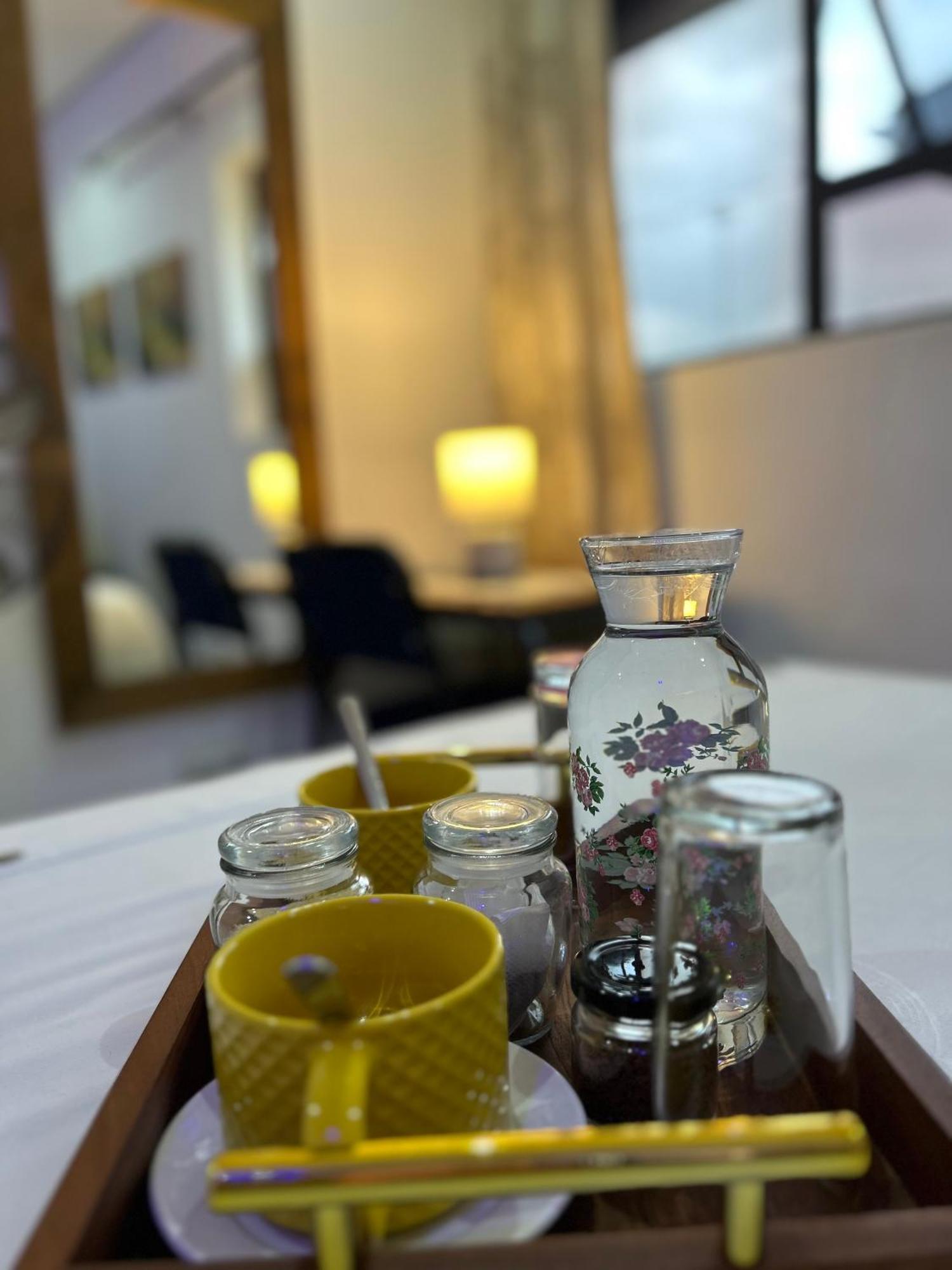 منزيني Skyfly Bed & Breakfast المظهر الخارجي الصورة