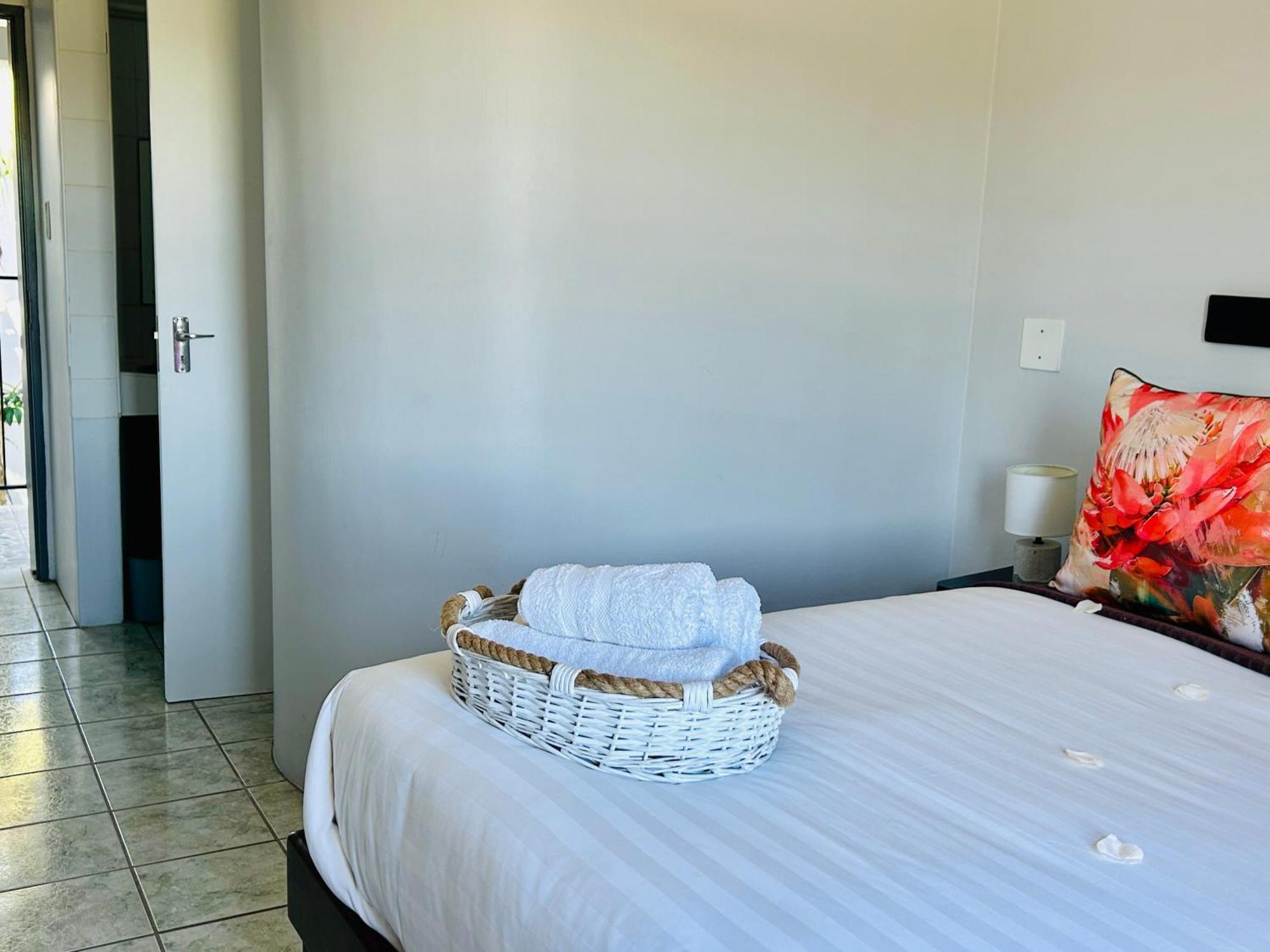 منزيني Skyfly Bed & Breakfast المظهر الخارجي الصورة
