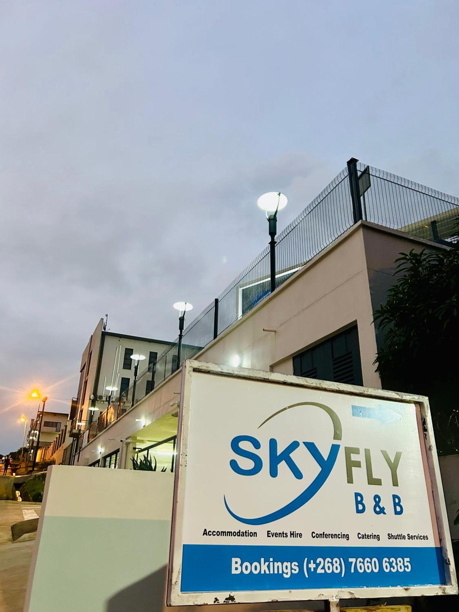 منزيني Skyfly Bed & Breakfast المظهر الخارجي الصورة